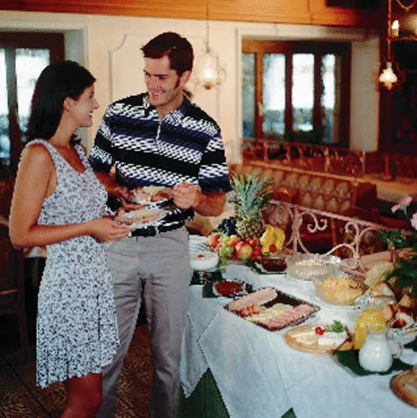 Hotel Restaurant Gradlwirt Niederndorf  Экстерьер фото