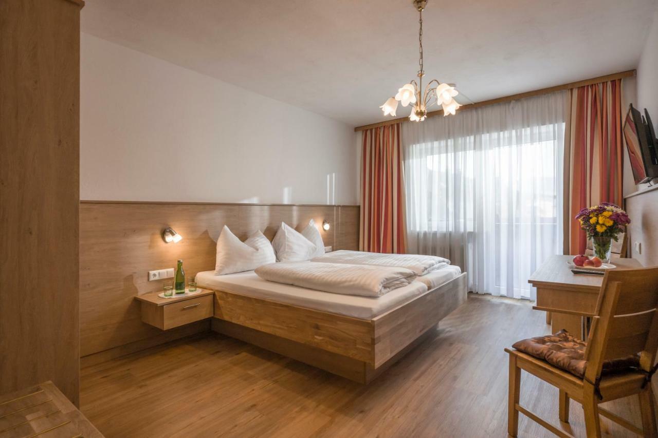 Hotel Restaurant Gradlwirt Niederndorf  Экстерьер фото