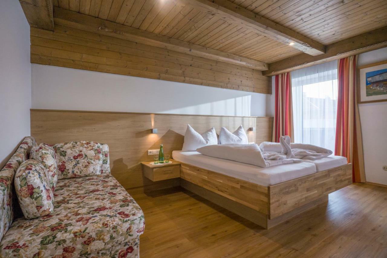 Hotel Restaurant Gradlwirt Niederndorf  Экстерьер фото